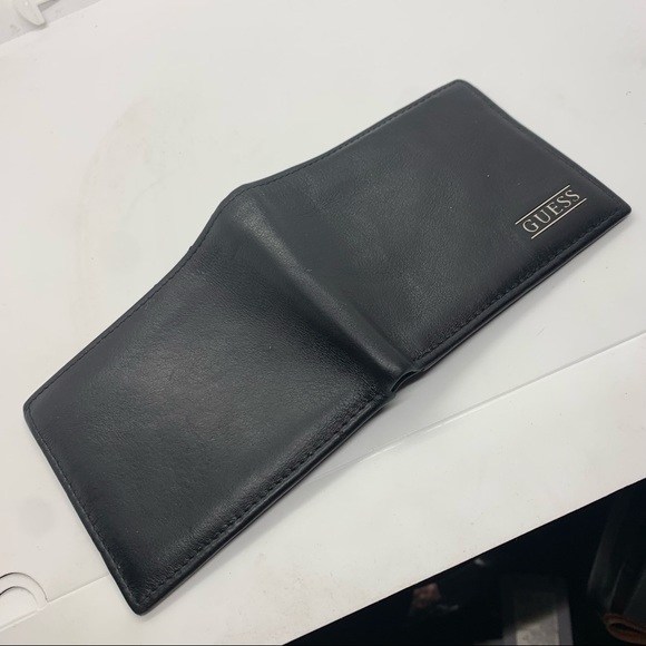 Men’s Leather Guess wallet - Picture 4 of 6